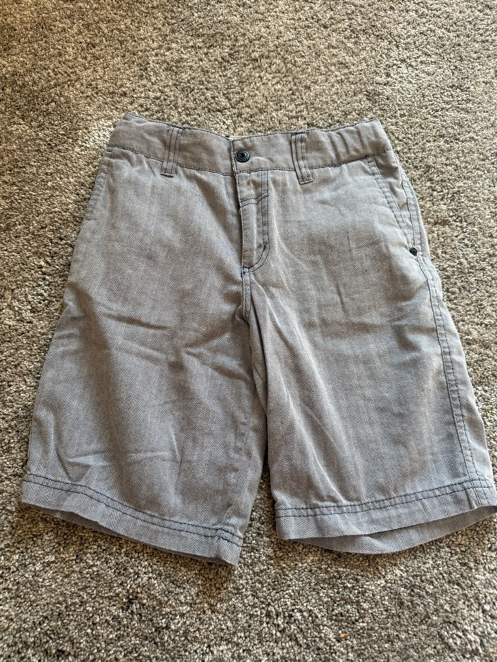 Shaun White Boys Gray Flat-Front Casual Shorts- Like New, Boys size 12